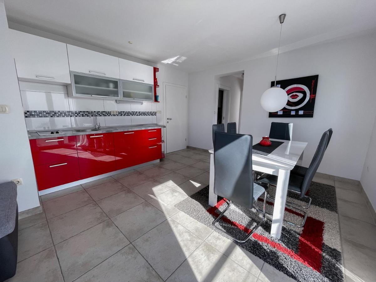 Ferienhaus Ivanka Apartment โตรกีร์ ภายนอก รูปภาพ